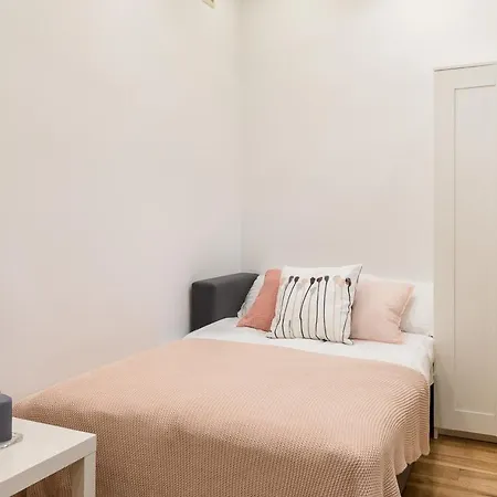 Rent Like - Hoza 27a Warschau
