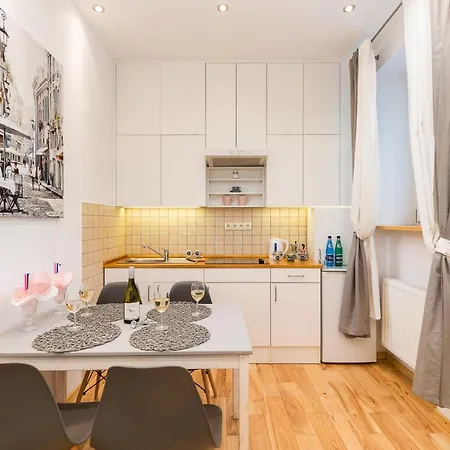Rent Like - Hoza 27a Warschau